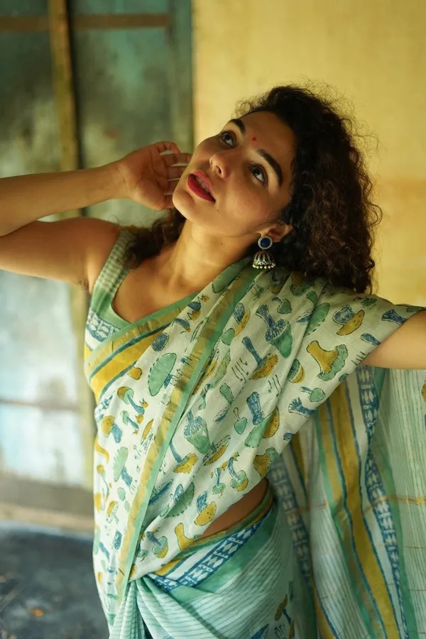 Mashroom Linen Mul Cotton Saree - Seafoam Green